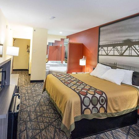 Motel Super 8 By Wyndham Big Rapids Esterno foto