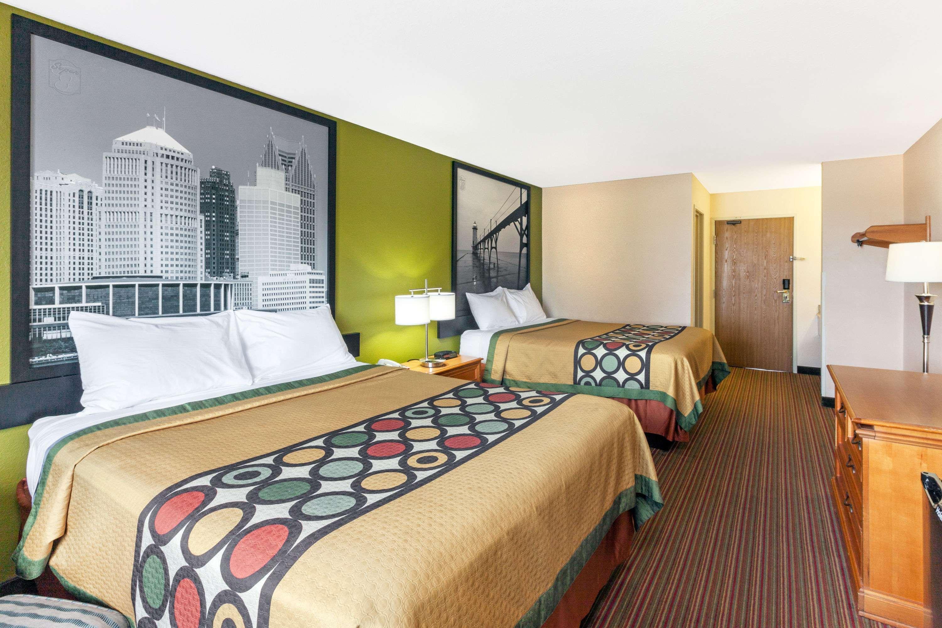 Motel Super 8 By Wyndham Big Rapids Esterno foto