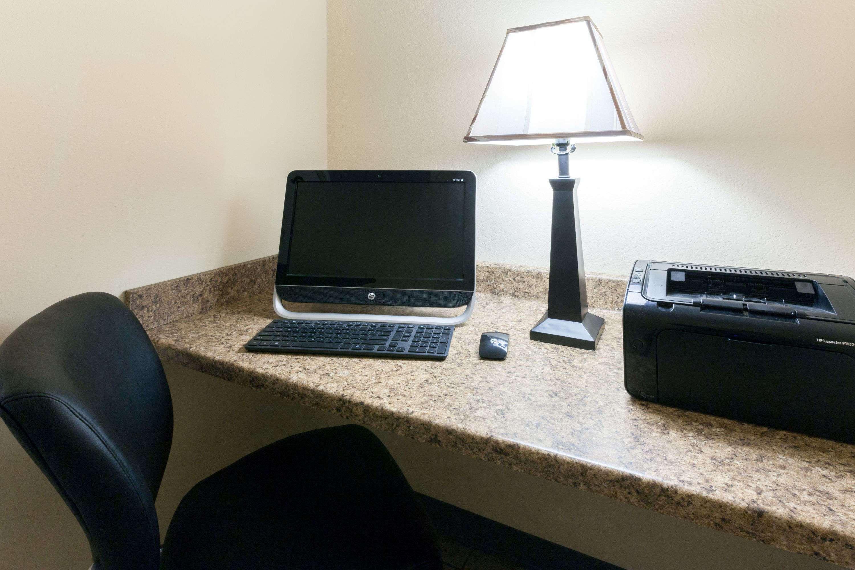 Motel Super 8 By Wyndham Big Rapids Esterno foto