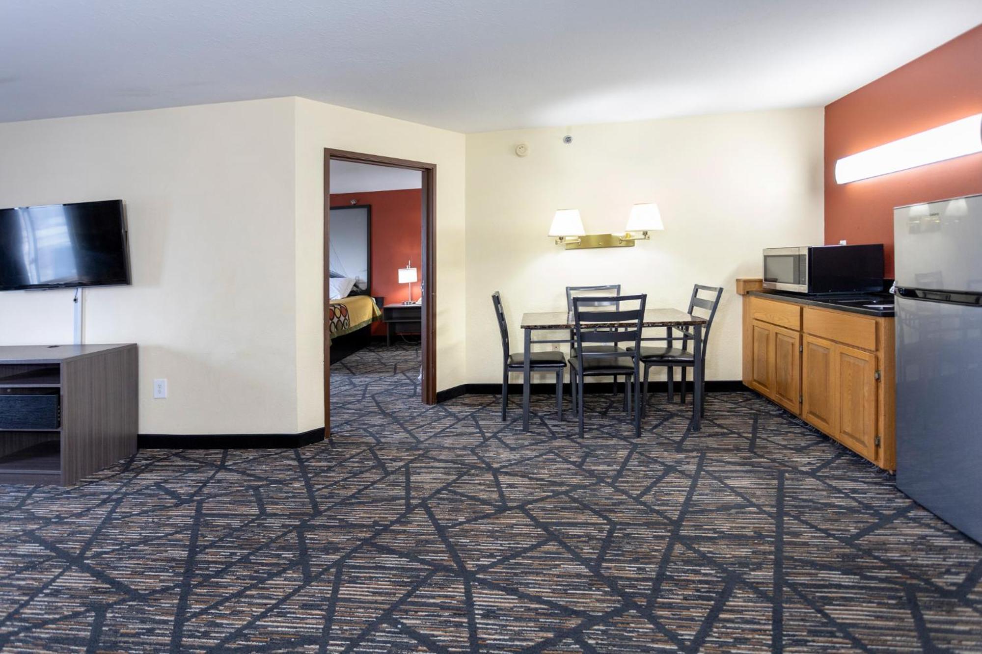 Motel Super 8 By Wyndham Big Rapids Esterno foto