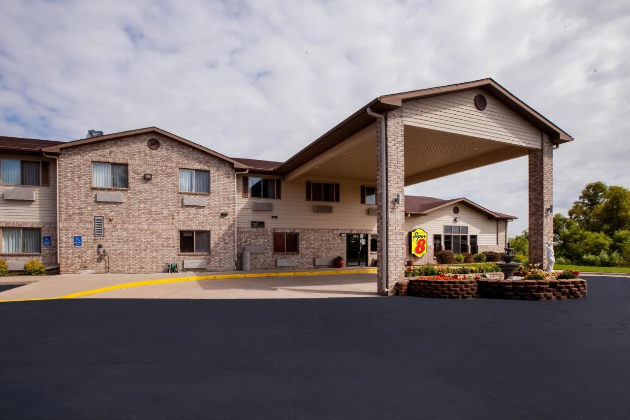 Motel Super 8 By Wyndham Big Rapids Esterno foto